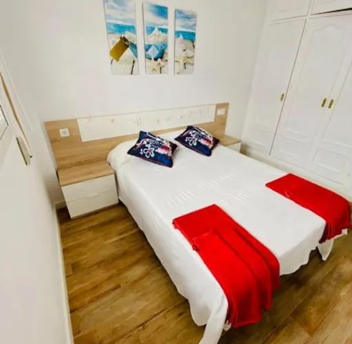 Apartamento*carolapo*con Patio Interior Y Garage Apartament